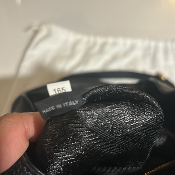 Prada nero leather back pack. - Picture 5 of 5